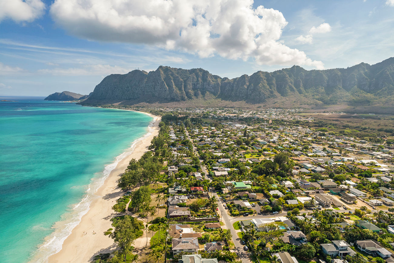 Take a Virtual Tour of the Ko'olau Mountains and the Pacific Ocean
