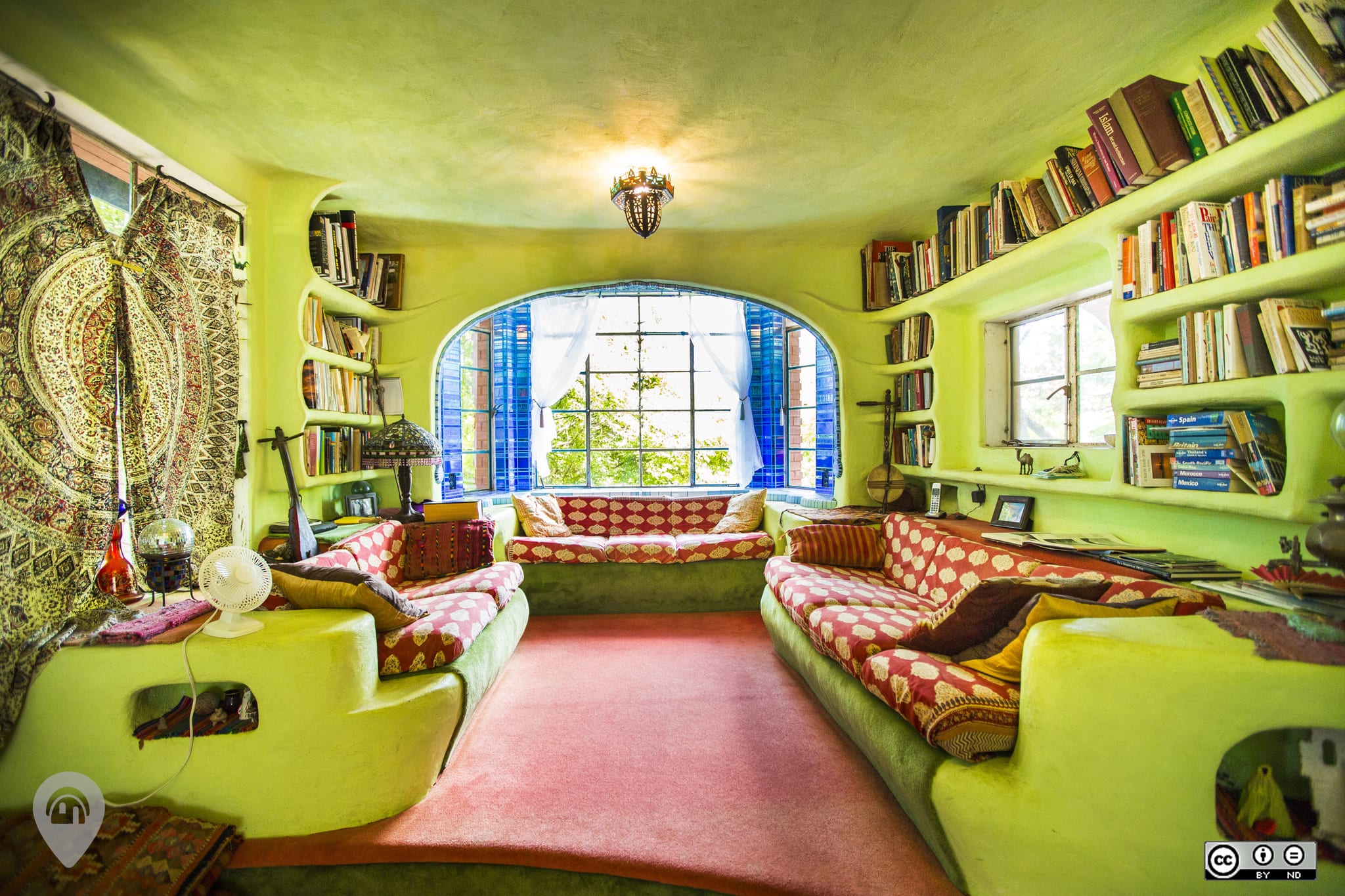 25 Crazy Interiors Where People Actually Live Listverse