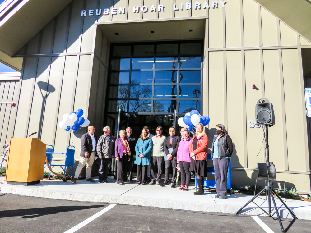 Littleton opens new 14,5m Reuben Hoar Library Literary Massachusetts
