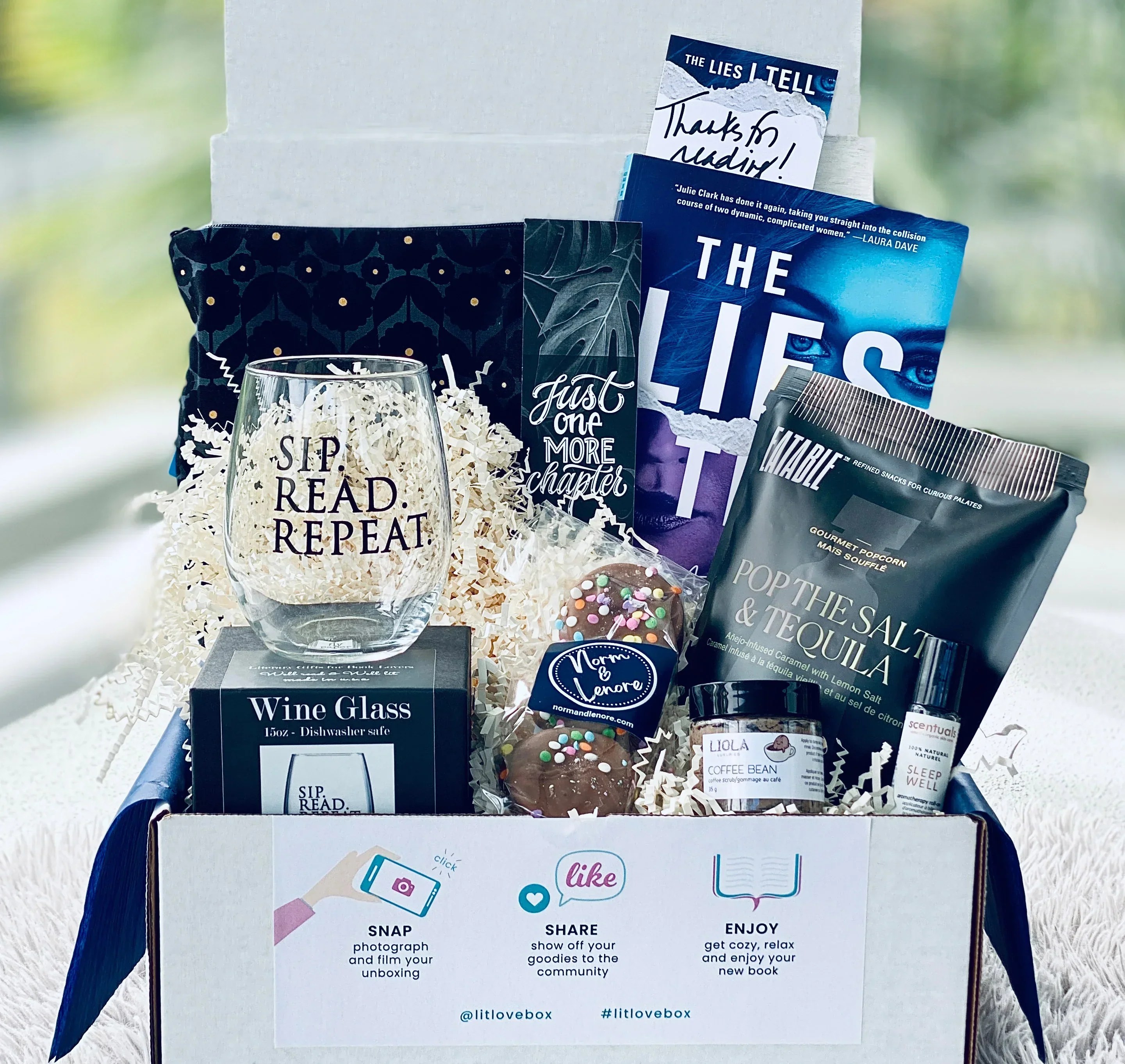 The Best Subscription Boxes in Canada! Lit Love Ltd.