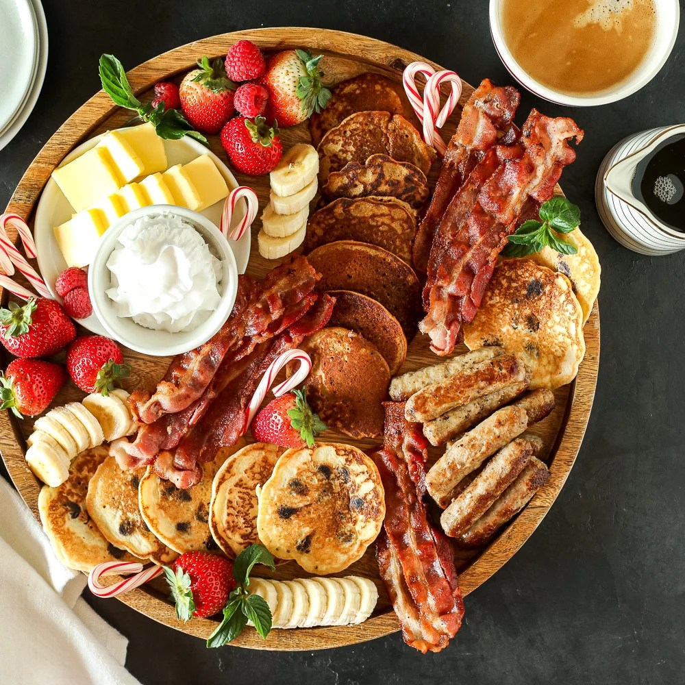 This Christmas Breakfast Board is such a fun and simple