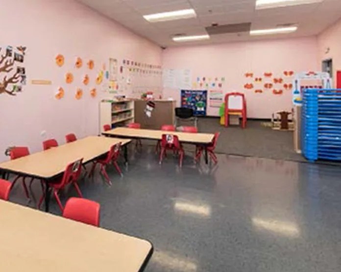 Daycare & Preschool in Elmwood Park, IL Little Newtons