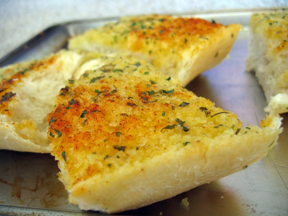 Recipe Garlic bread with parsley and basil LITTLEROCK