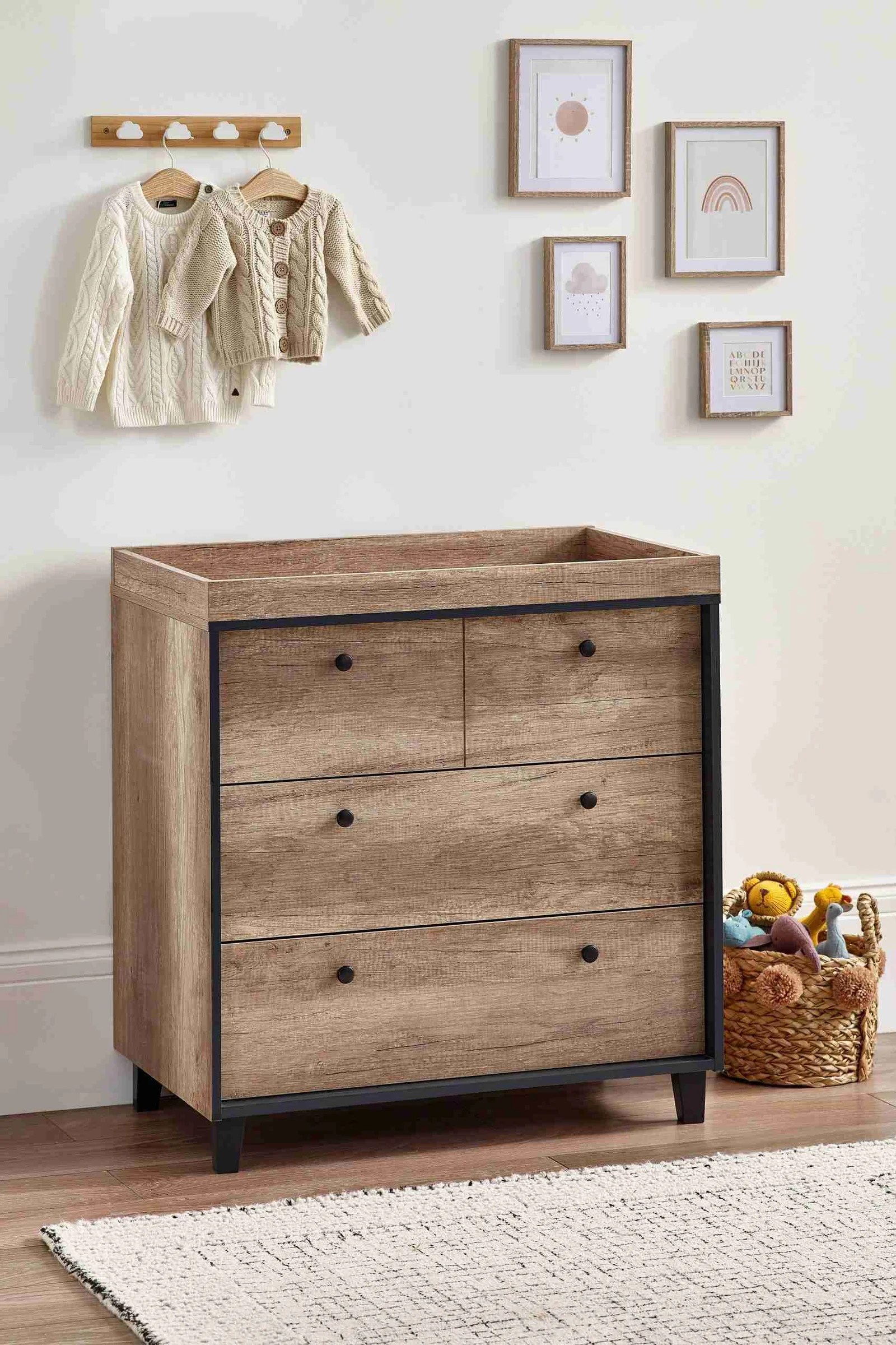 Babystyle Montana Dresser Little Stars Malta