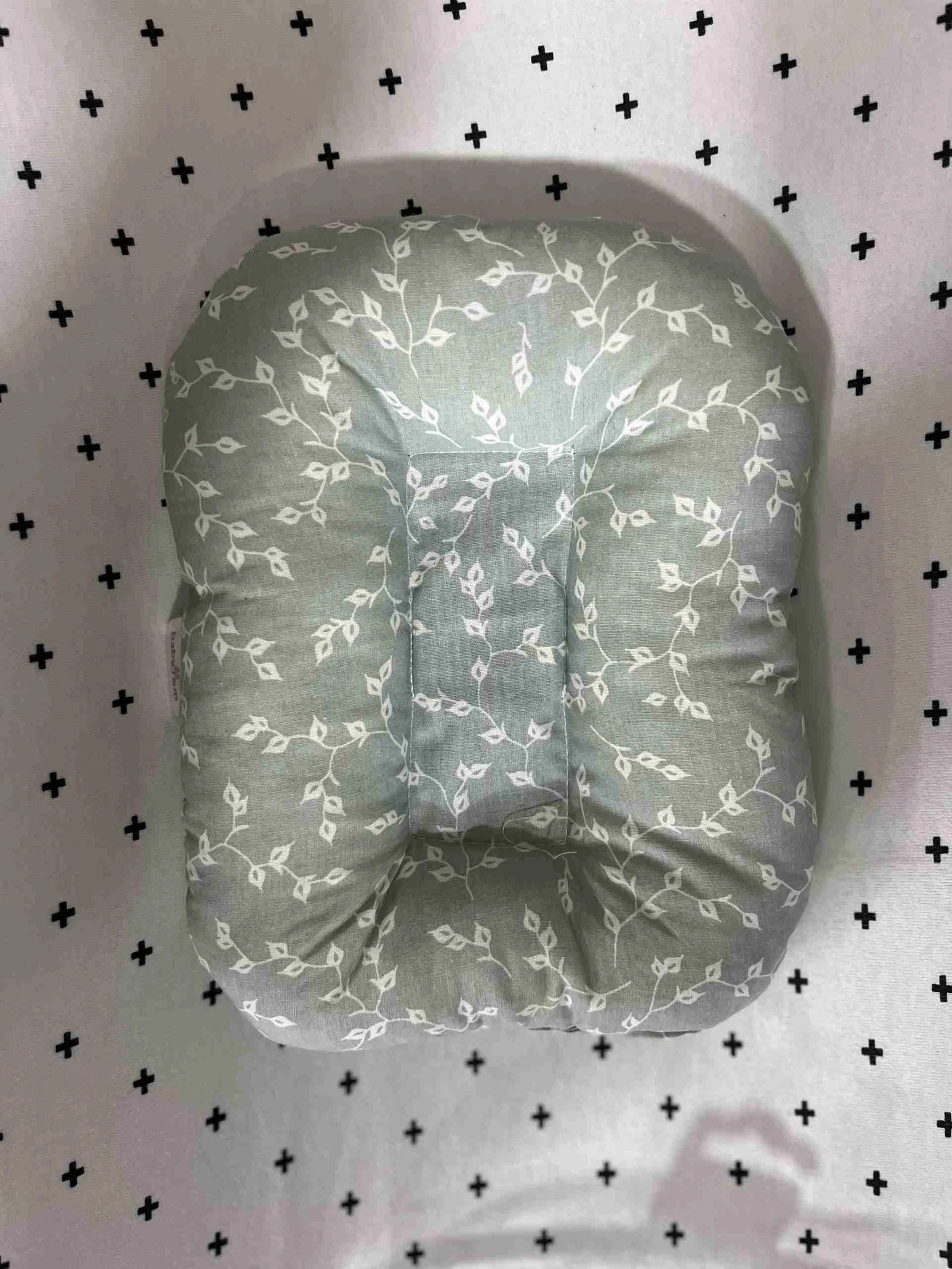 BabyJem Breast Feeding Pillow Green Leaves Little Stars Malta