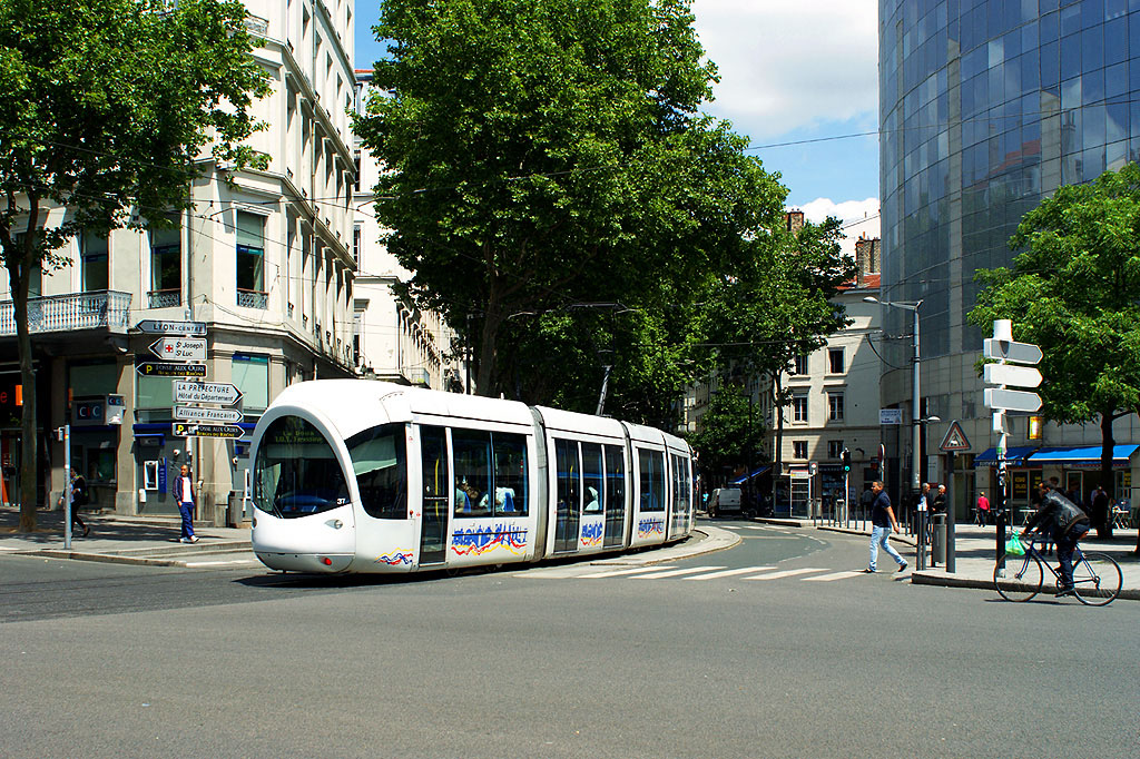 TCL tram 37 Cours de la Liberté Lyon (F) 5 giugno 2014