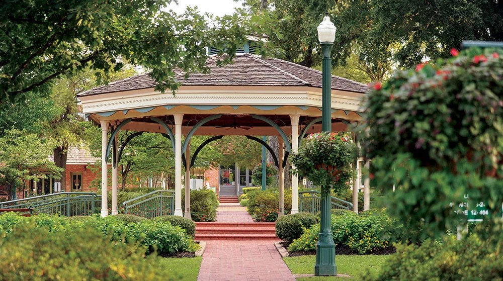 Moving to Collierville, TN Living in Collierville, TN