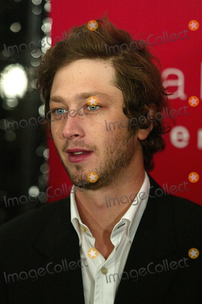 Photos and Pictures - Arriving at the Premiere of Mona Lisa Smile 