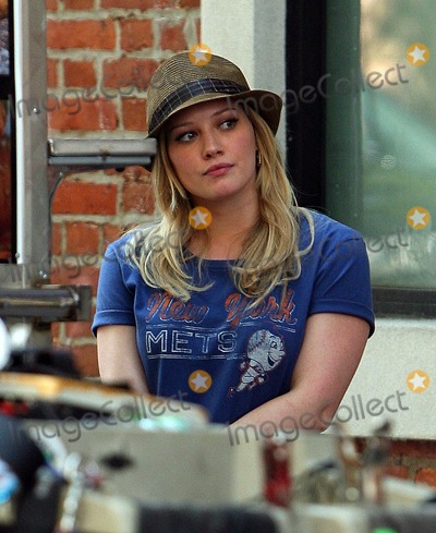 Photos and Pictures - August 3, 2009: Hilary Duff films scenes for