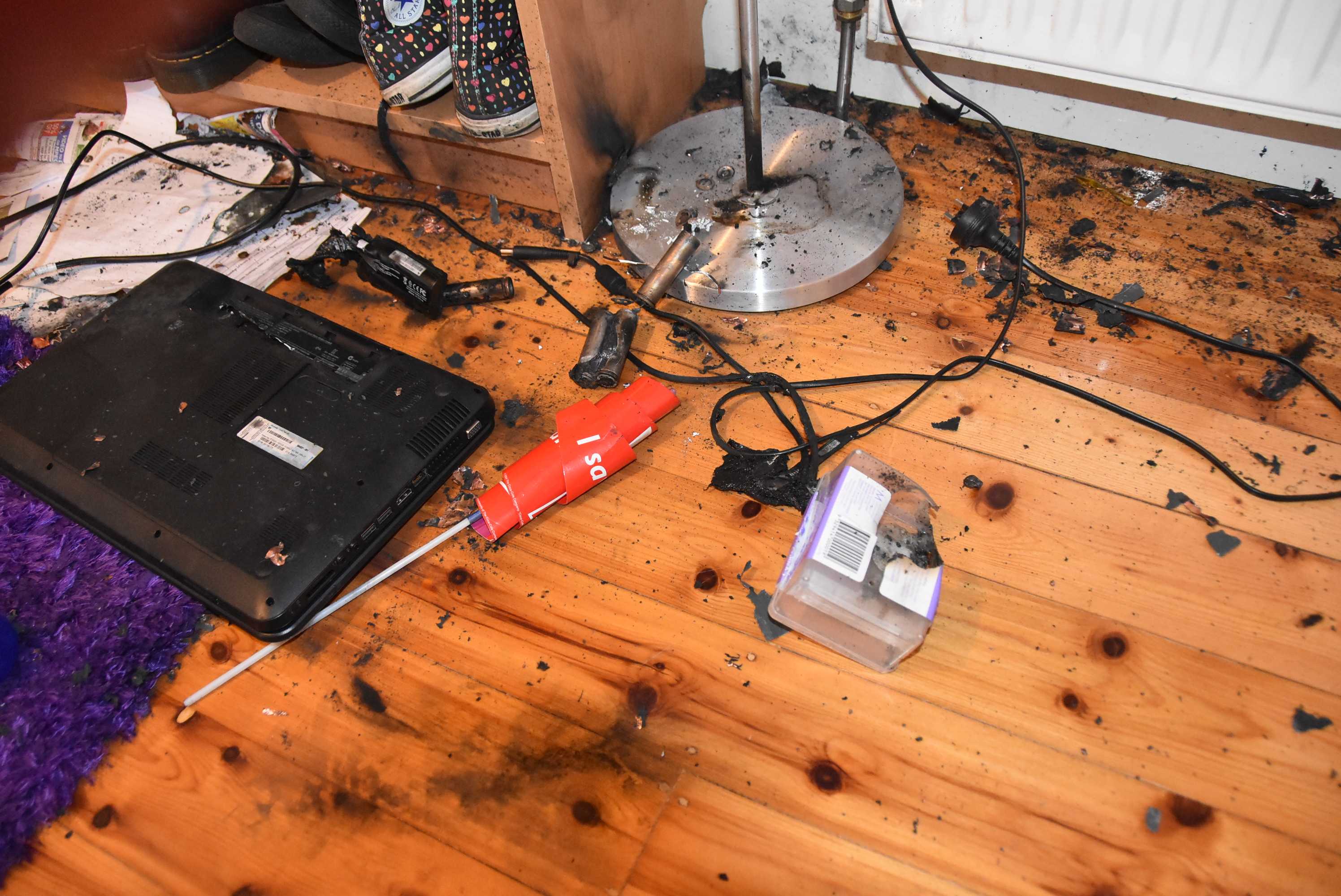 Exploding laptop battery in Melbourne home prompts warning about buying nongenuine parts ABC News