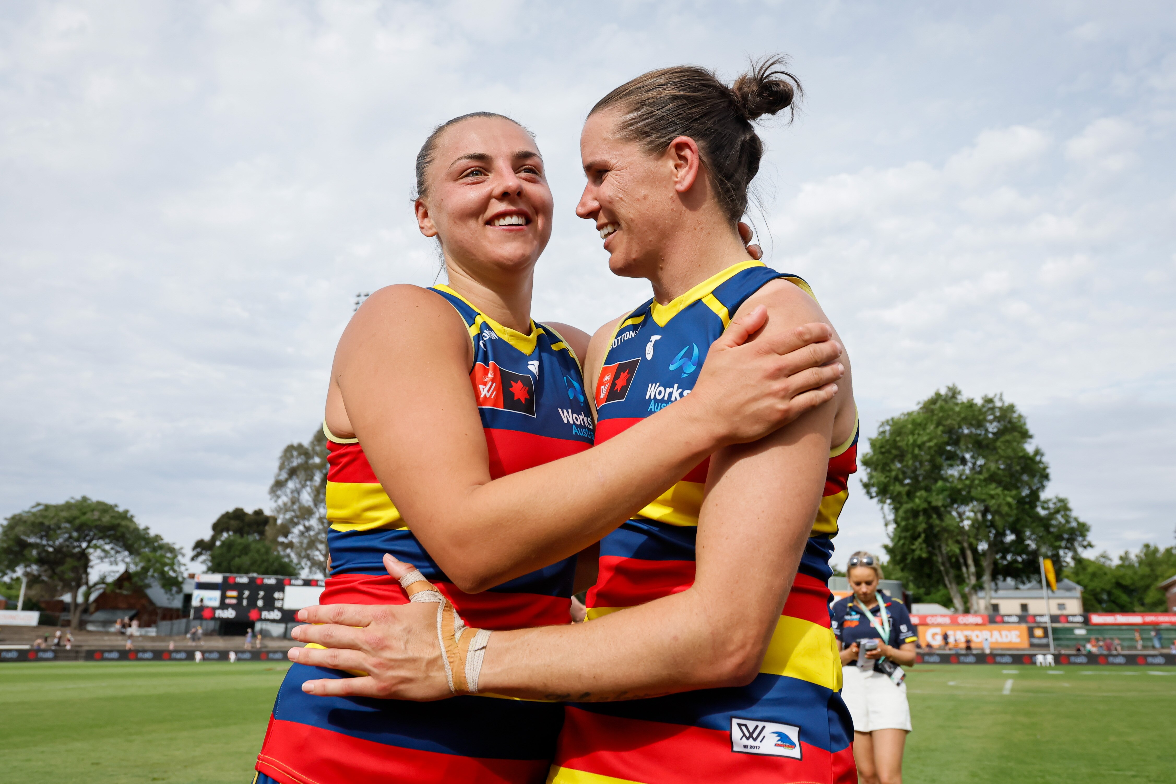 Crows star Ebony Marinoff’s AFLW league best and fairest win was one for all the women’s footy community