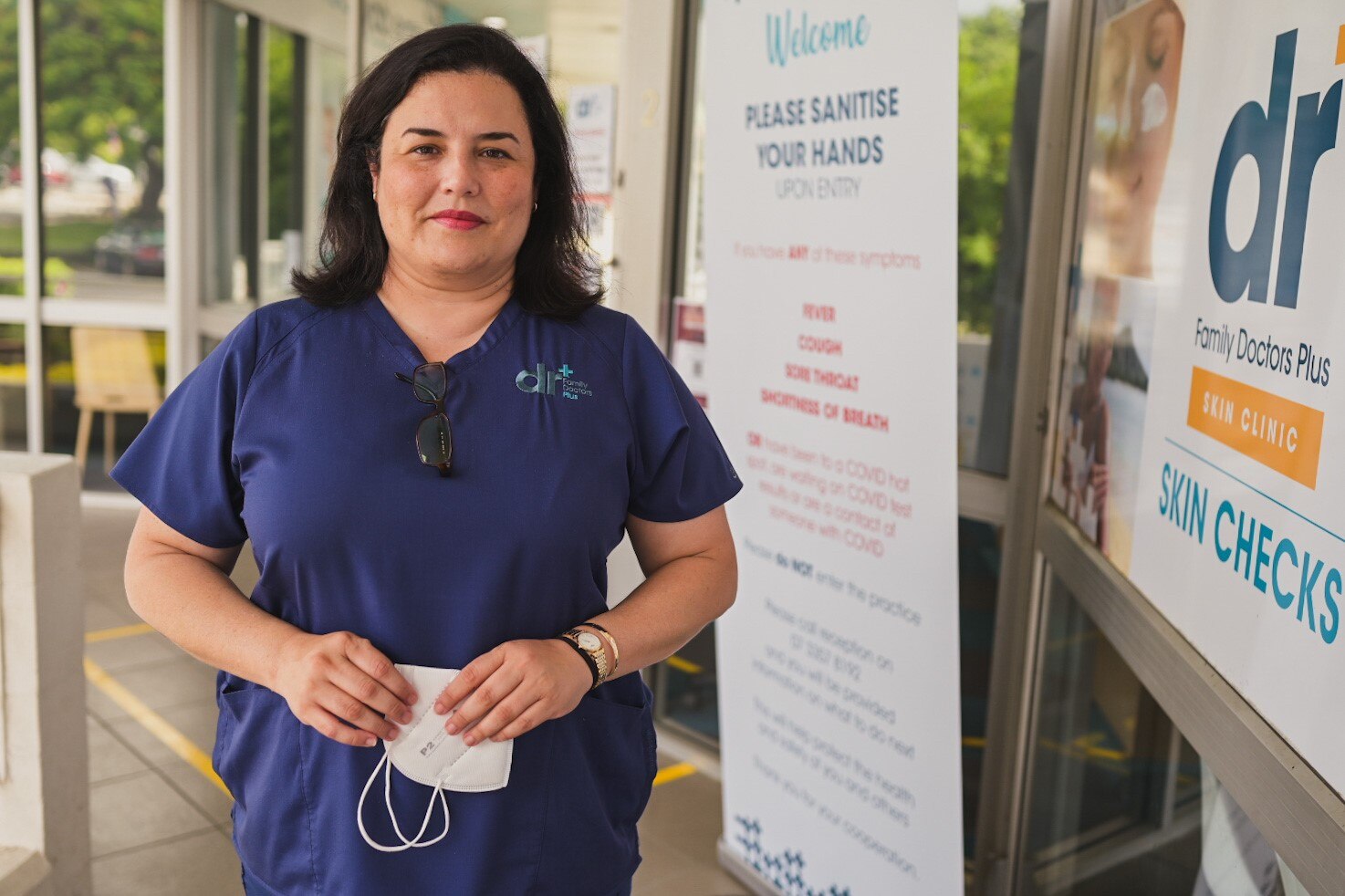 Queensland health workers struggle with weight of 'fullblown crisis