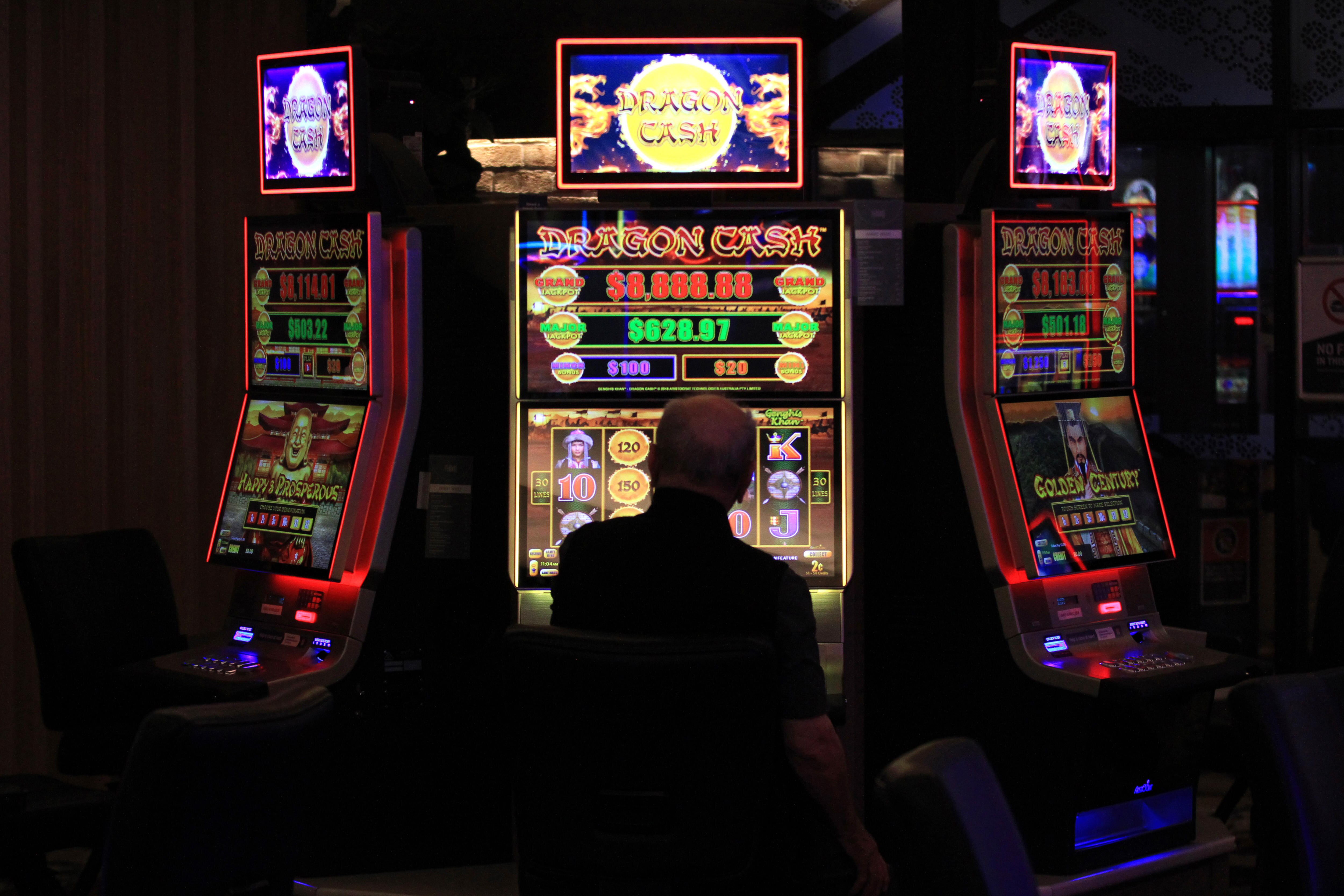 ClubsNSW whistleblower Troy Stolz recorded video on gambling industry(07)