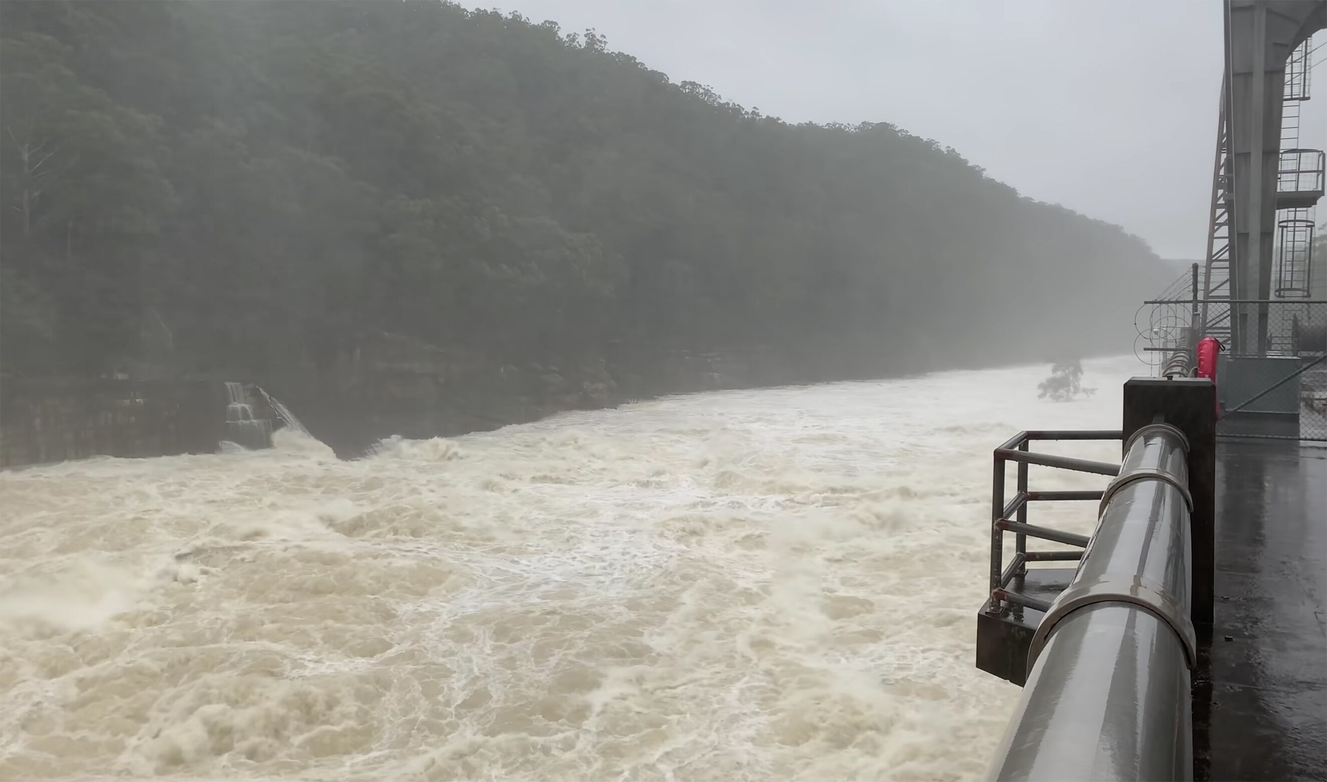 There's a controversial plan for Warragamba Dam — some say it could