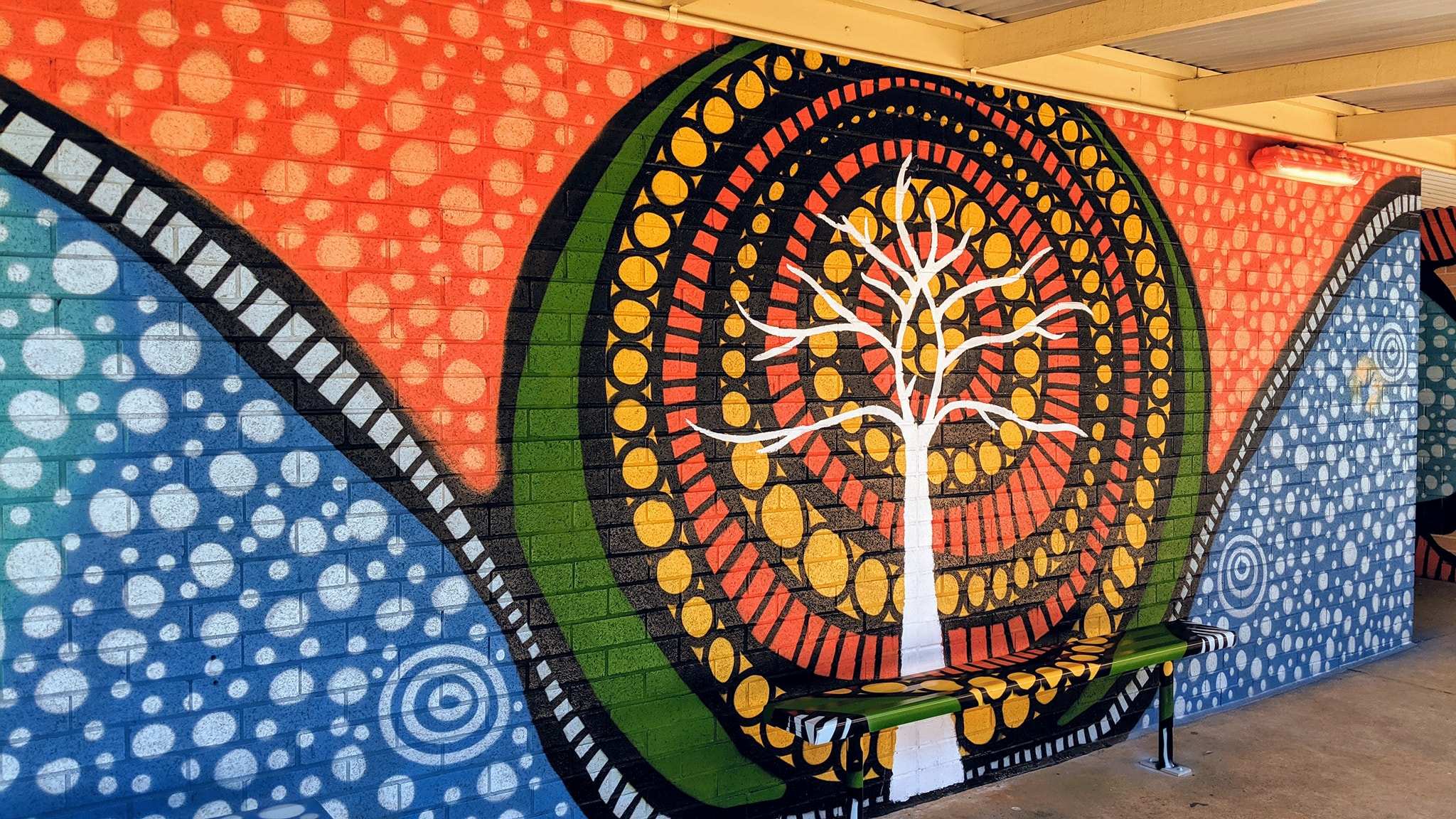 Aboriginal mural artist calls for more Indigenous artists within