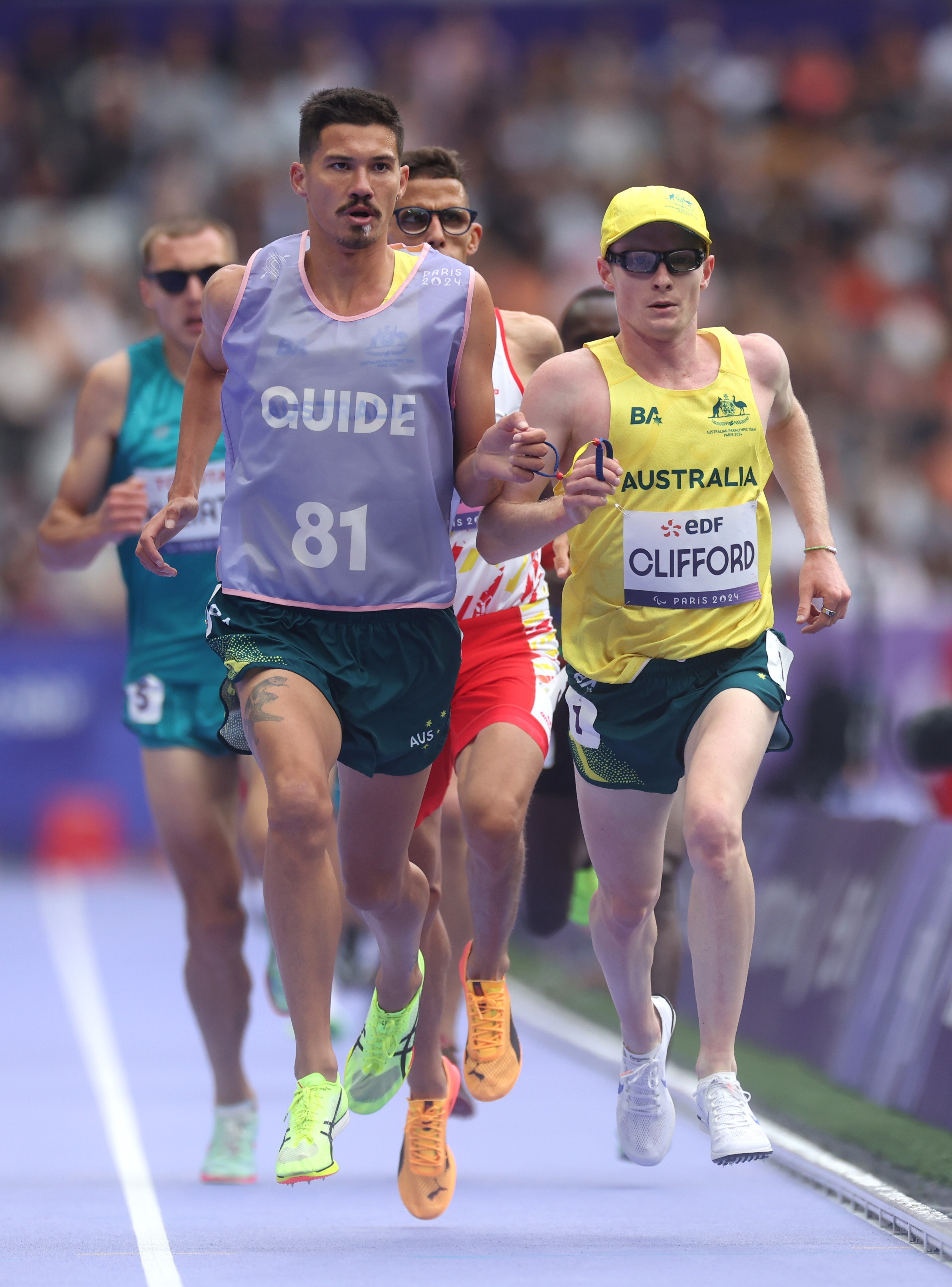 Disqualified Jaryd Clifford denied Paris Paralympics bronze after rule breach, Michael Roeger and Madison de Rozario win medals
