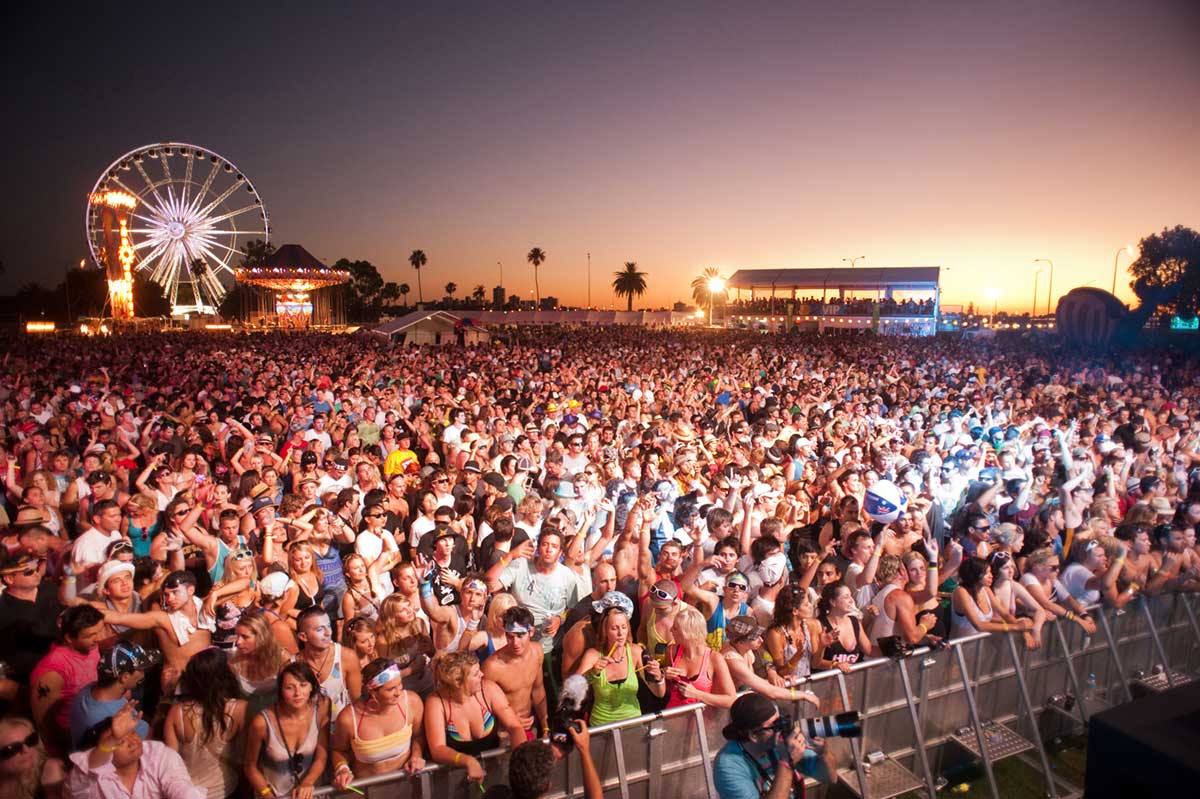 Rave to raunch The changing faces of Perth's music fans captured on