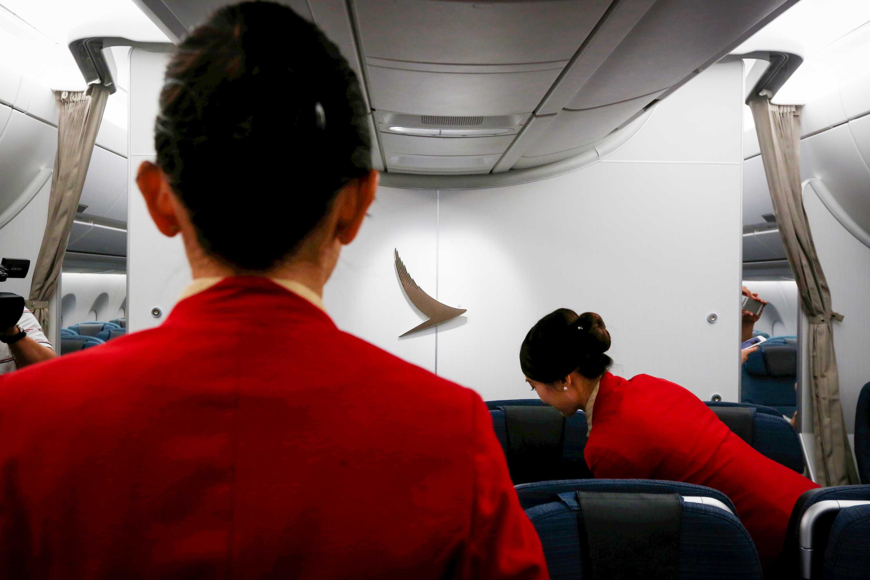 Cathay Pacific cuts 8,500 jobs, closes regional airline due to COVID19