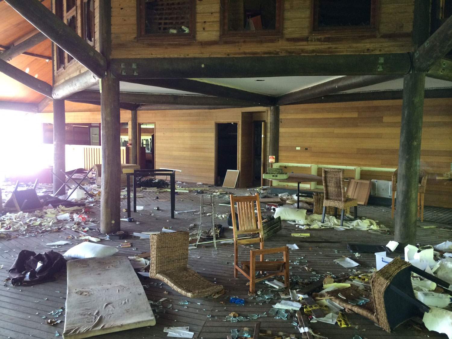 Taxpayers to cop 1.3m Hinchinbrook cleanup bill, as more developers