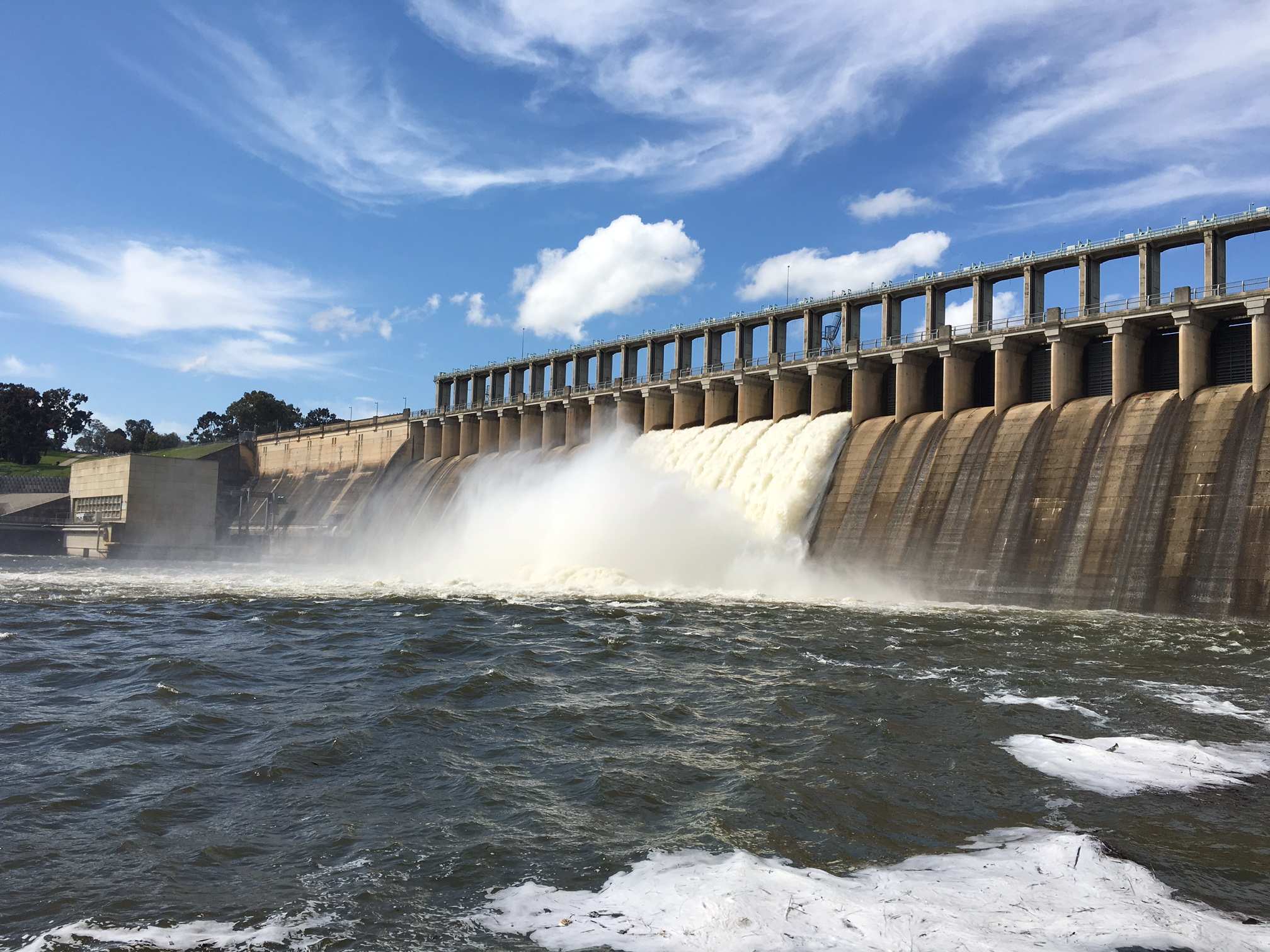 Landowners on the Murray River fear recurrence of major flooding if