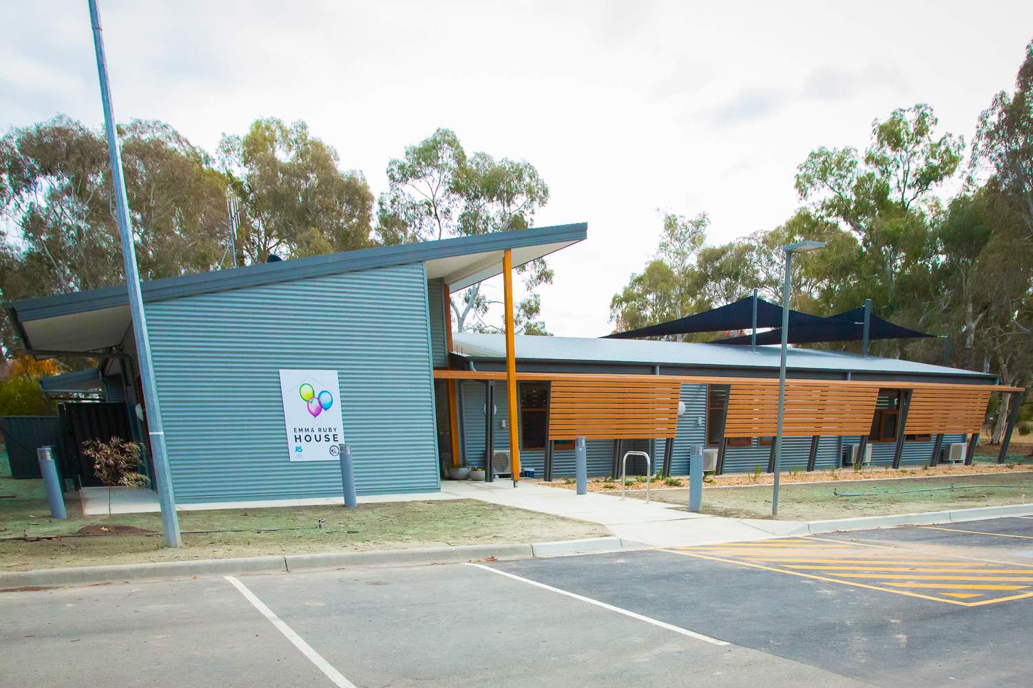 Canberra families find relief with opening of respite centre for