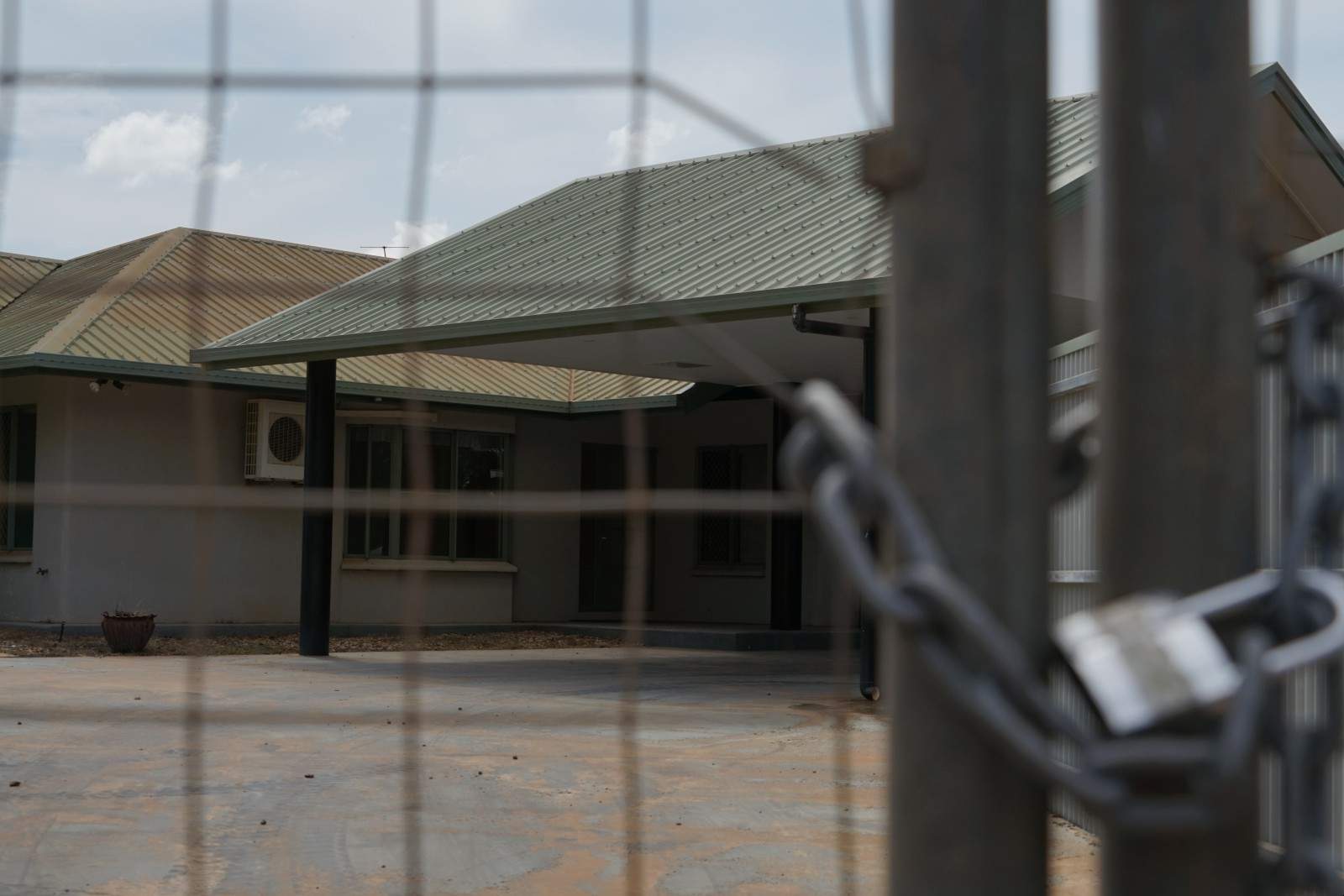 NT Government acquires 1.85 million rural property as cash, land quietly swap hands ABC News