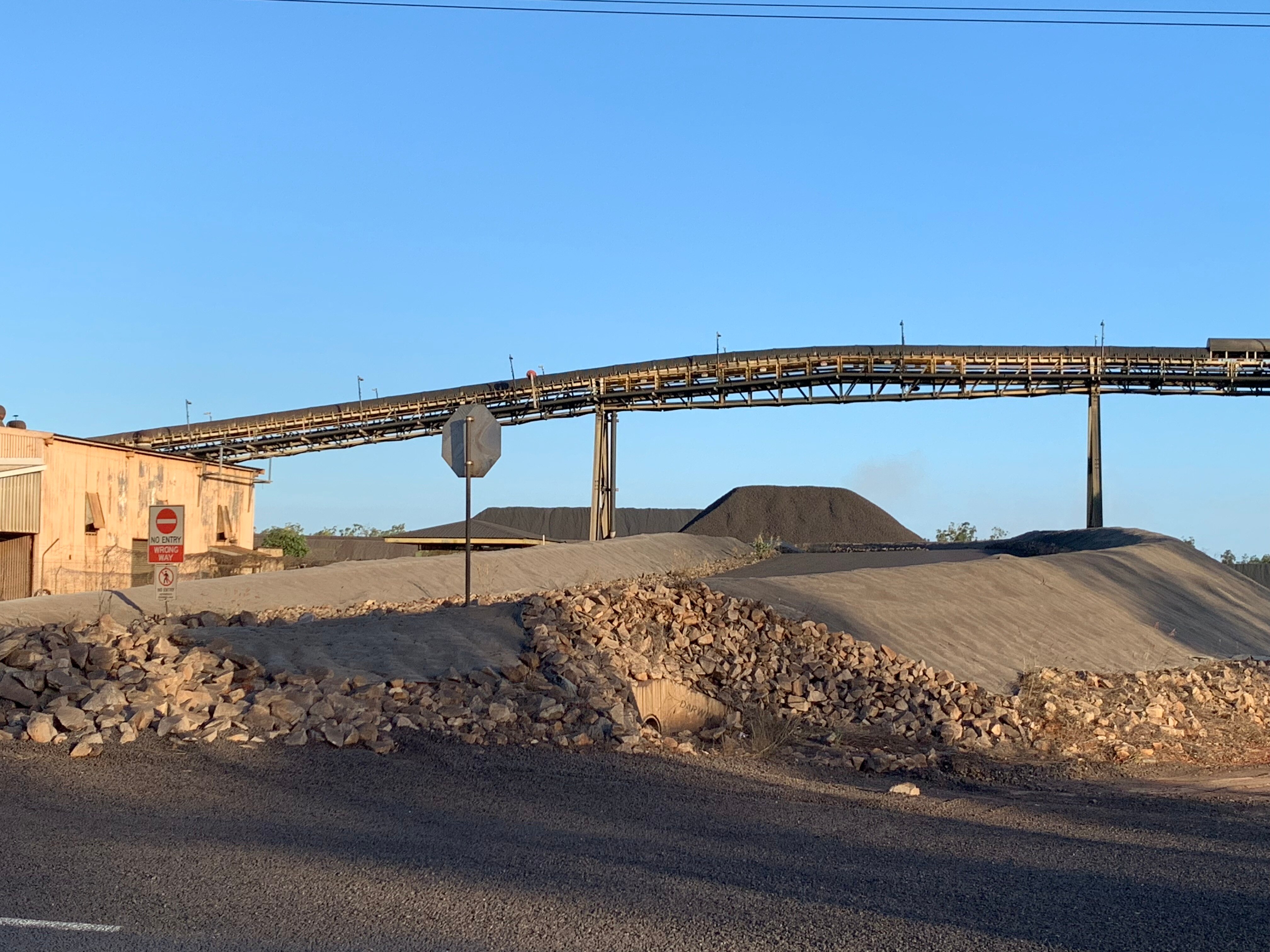 NT government to consider independent air monitoring on Groote Eylandt