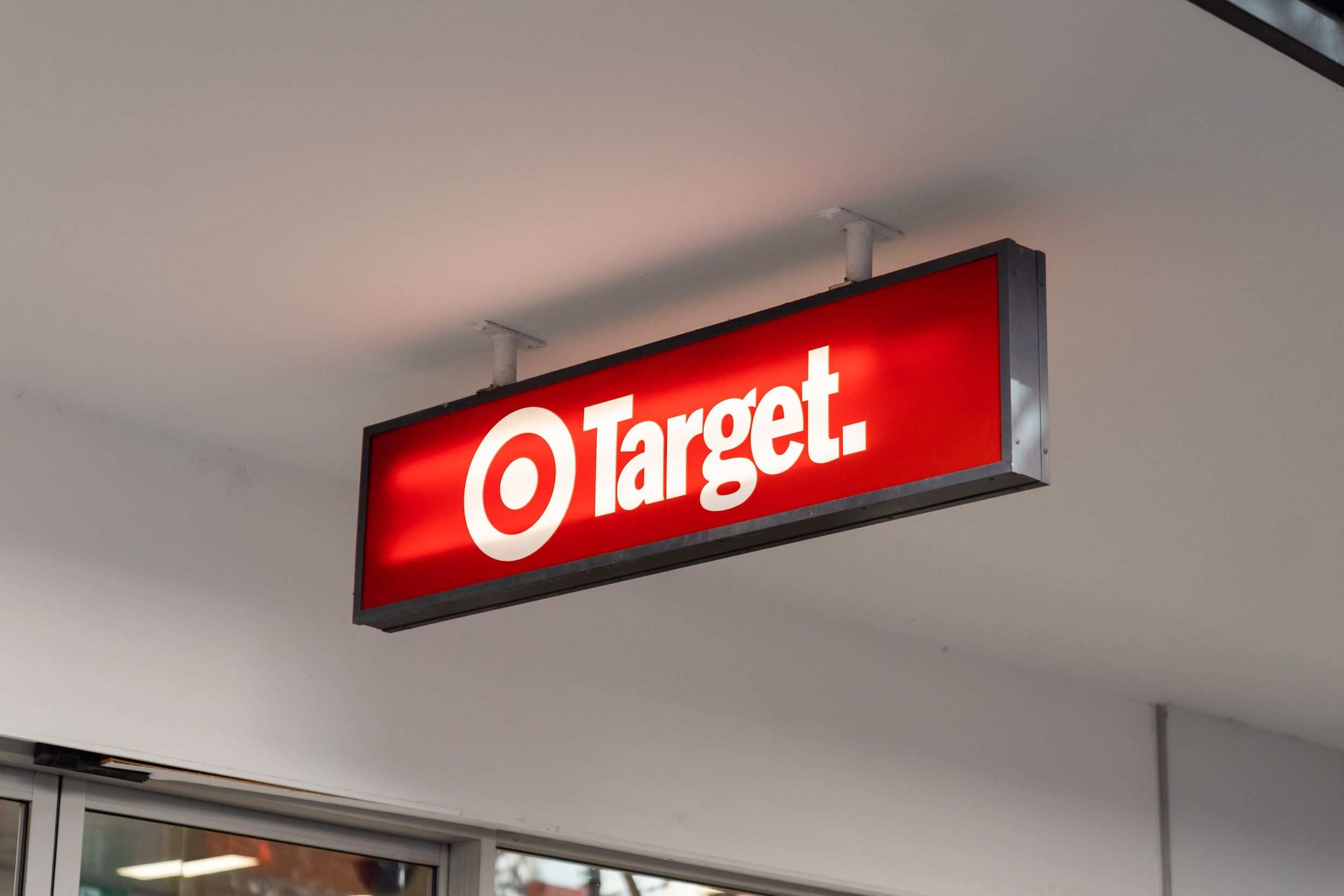 Target shuts up to 75 stores and converts others to Kmart, putting up