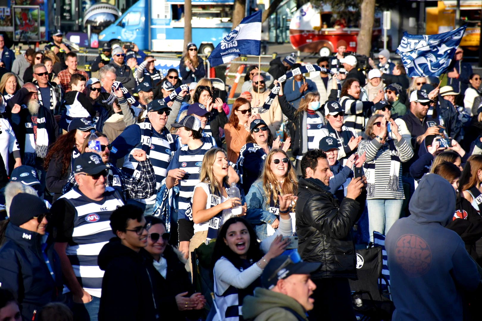 Geelong erupts in celebration as Cats win 2022 AFL grand final over