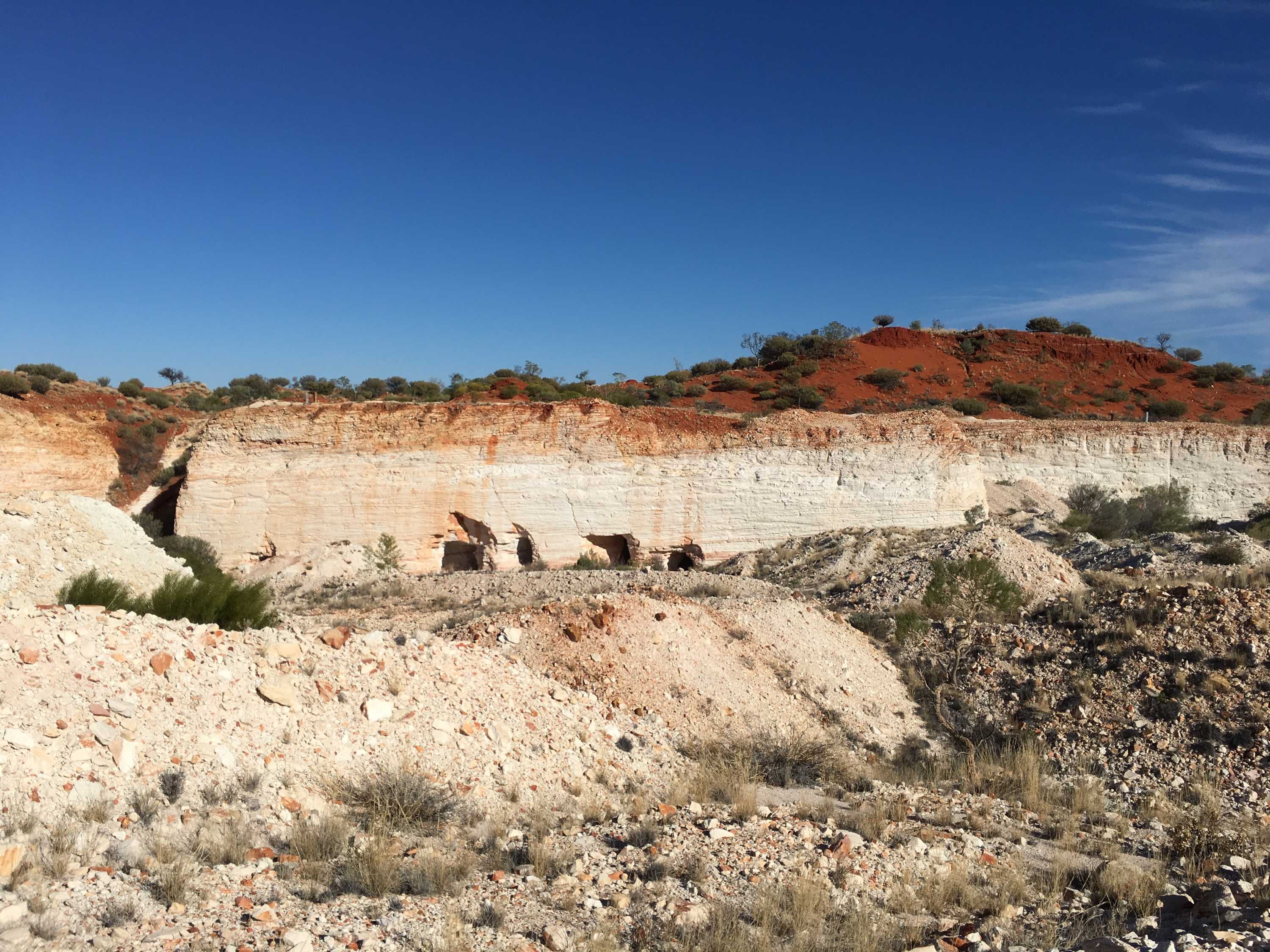 Mintabie may not necessarily close when opal mining town lease ends, SA