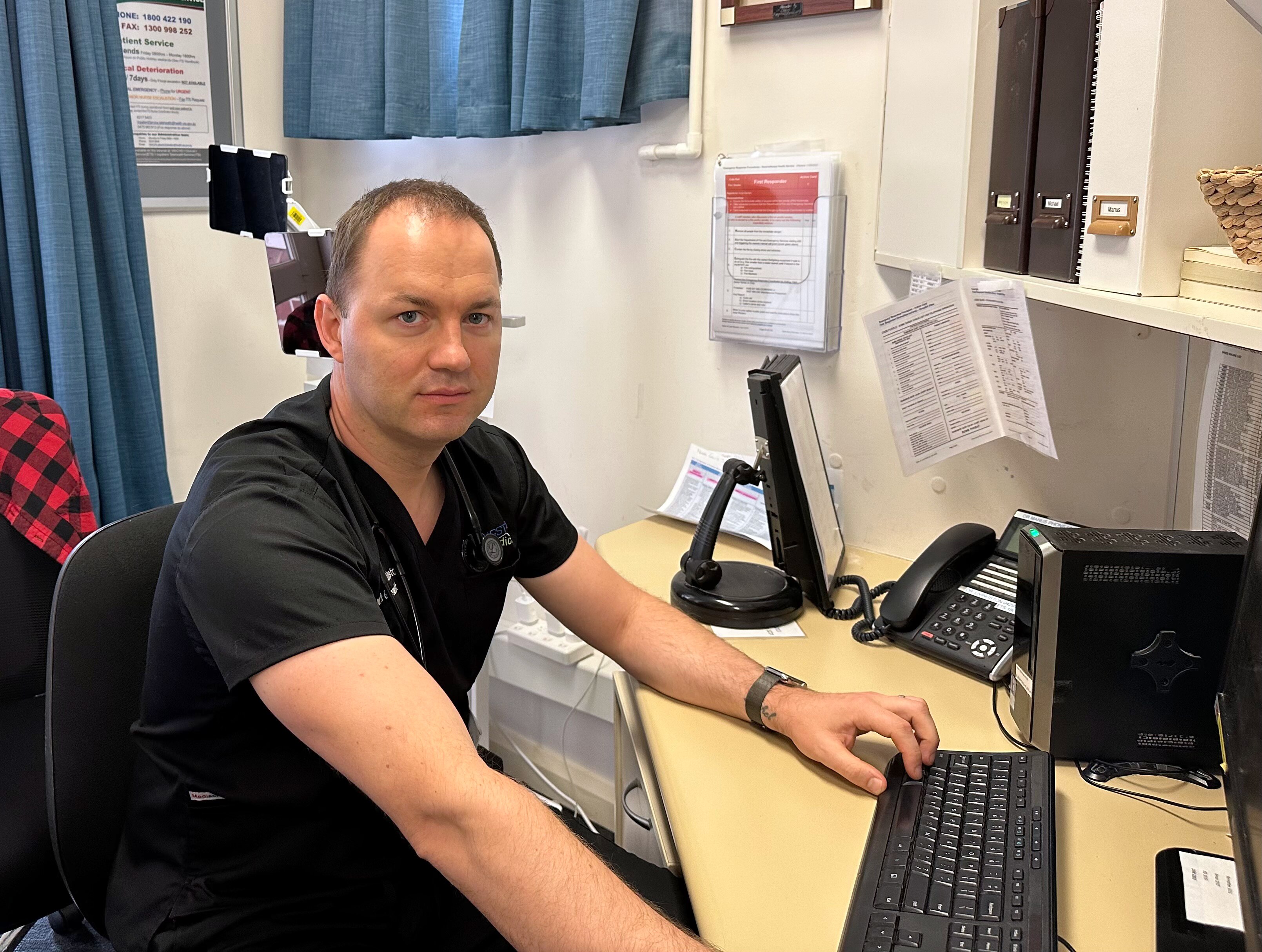 Rural doctors say they are losing staff to big cities due to policy