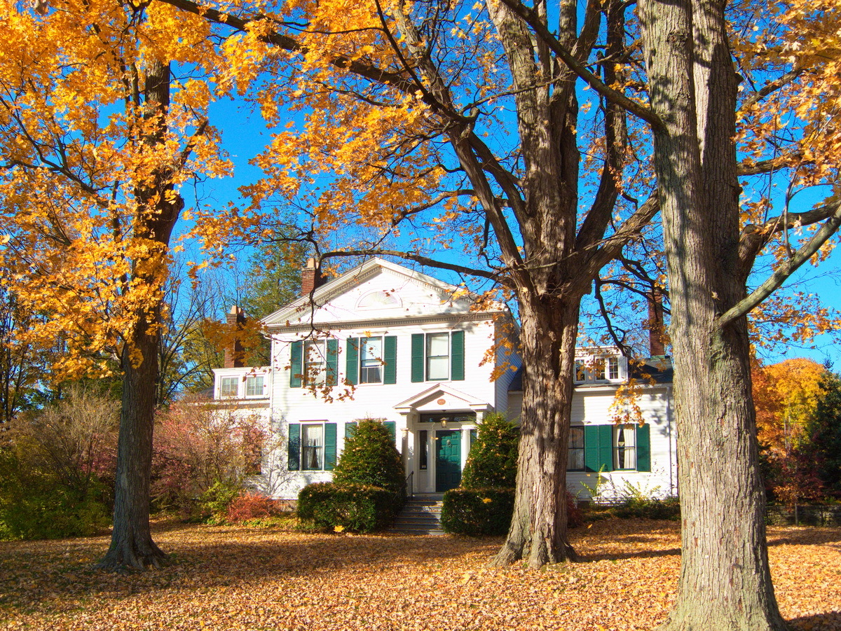 Beckwith Mansion in Autumn 6751 HiRes horizontal