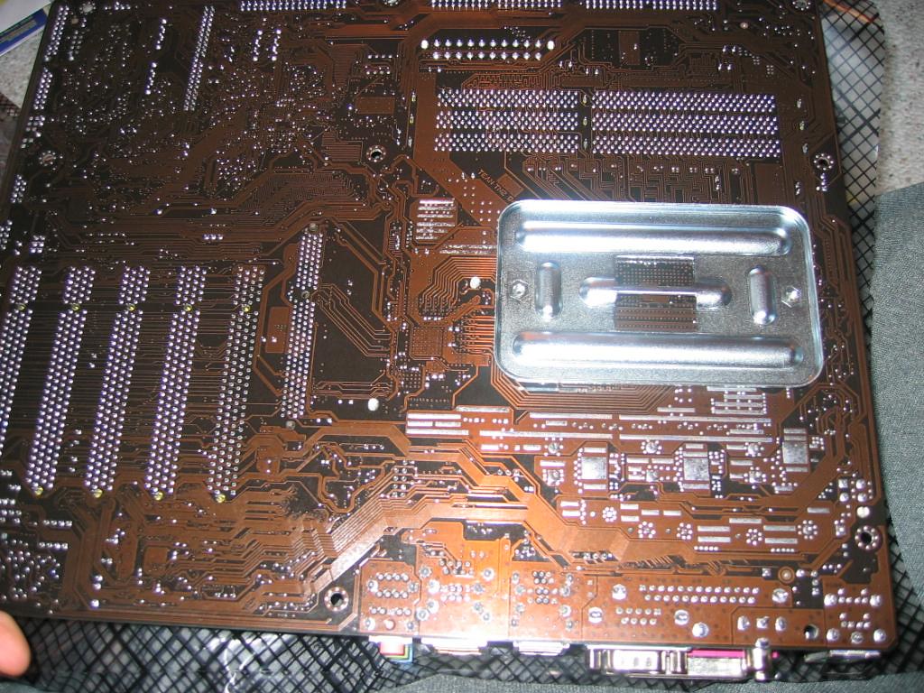 The ASUS K8V CPU backplate This is the ASUS CPU backplate … Flickr