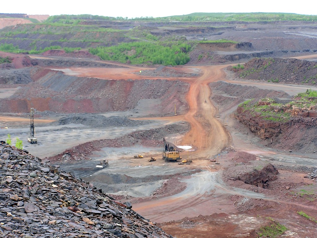 Mine Work The HullRust mine outside of Hibbing, MN, is st… Flickr