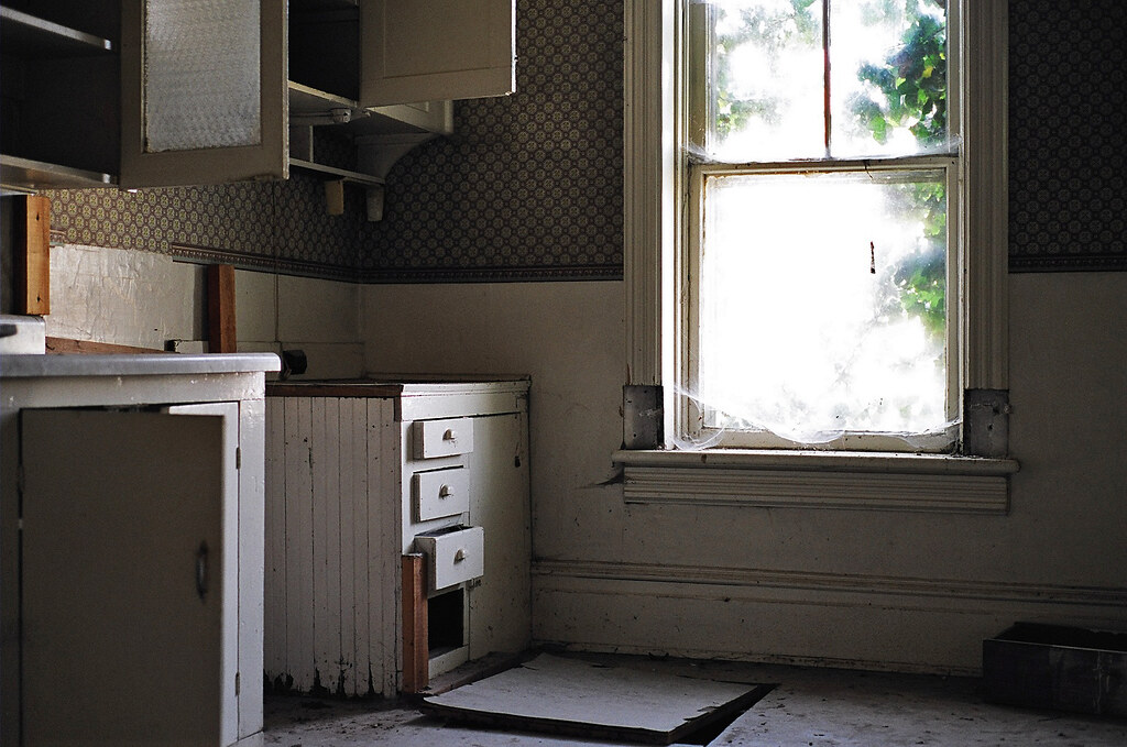 kitchen Woods Cross, Utah Sam Scholes Flickr