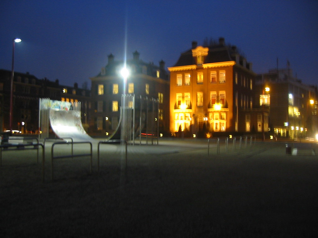 1212195_IMG Skate Park., Museumplein, Amsterdam. Gerald Azenaro