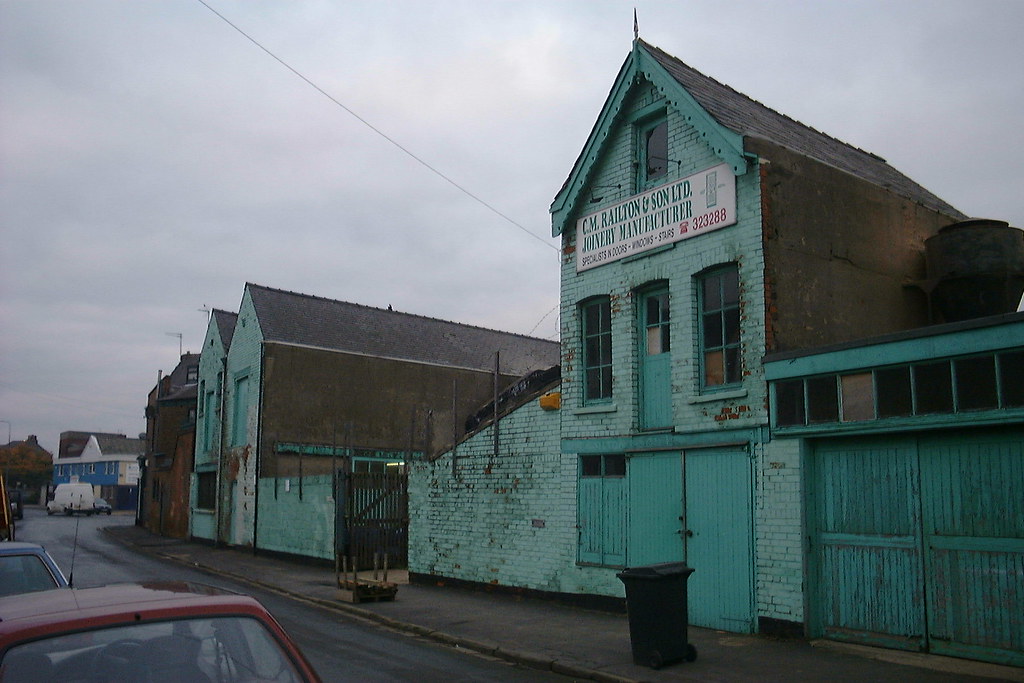 Hull Industrial buildings in Hull, England LHOON Flickr