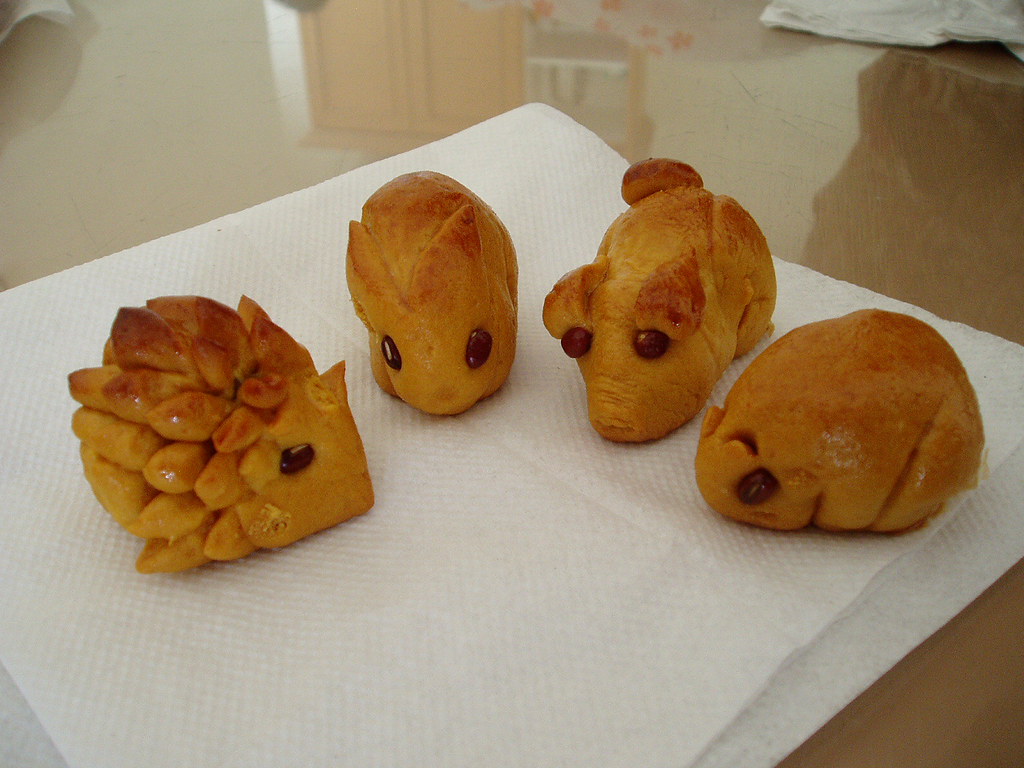 Animal Biscuits Animal shaped biscuits filled with lotus s… Flickr