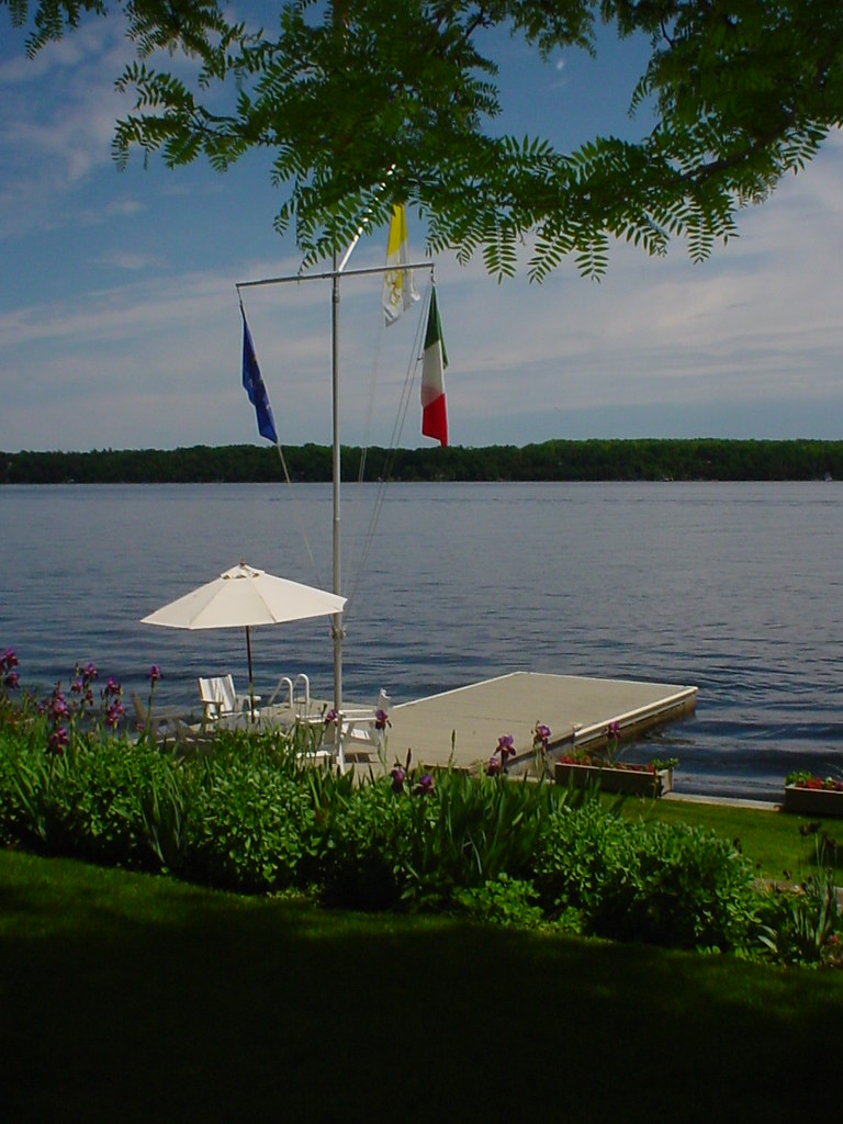 Cottage on Clear Lake in the Kawarthas, Ontario a photo on Flickriver