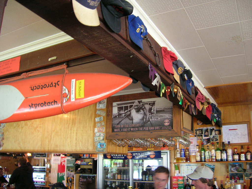 Pub in Glenorchy, New Zealand Pub in Glenorchy, New Zealan… Flickr