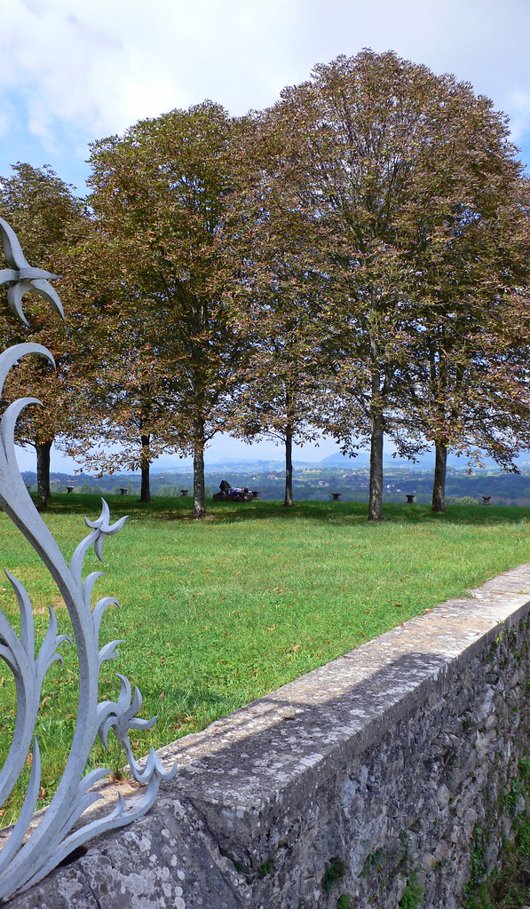 SaintAlbindeVaulserre (Isère, France) Terrasse du châte… Flickr