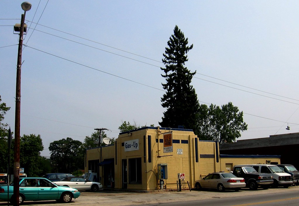 art deco gas station, asheville Tressa Patten Flickr