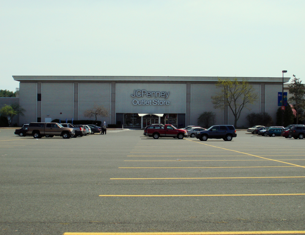 JCPenney Outlet Store The Caldor Rainbow Flickr