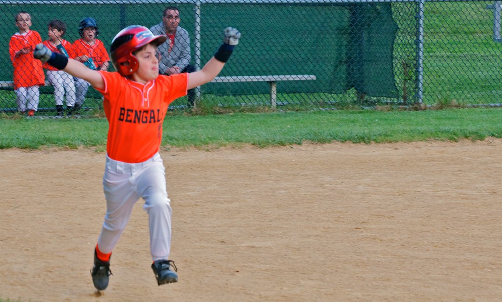Little League baseball, May 2010 49 Note this photo was… Flickr