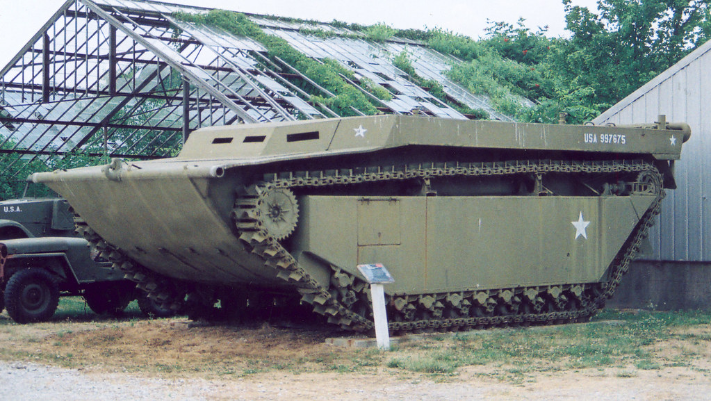 LVT2 Alligator Amtrack 61707 LVT2 (Landing VehicleTra… Flickr