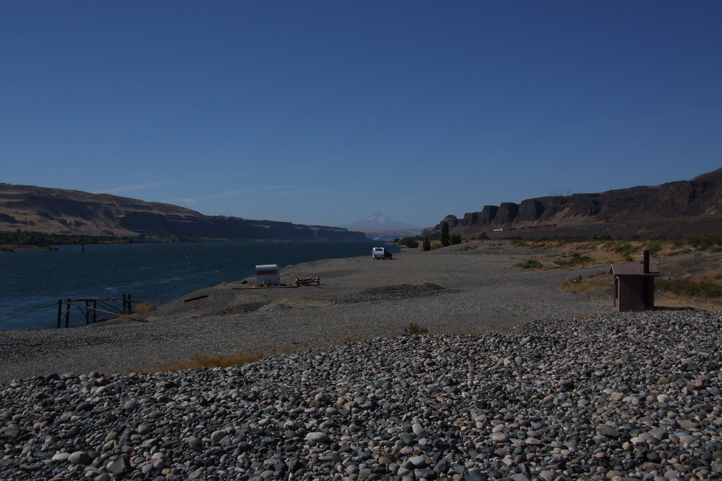 John Day Dam Our private landing at the base of the John D… Flickr