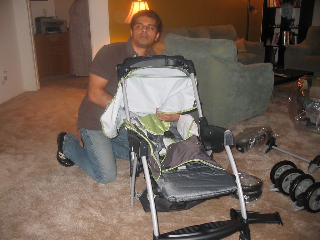 21Sam The Fixer Setting up Car seat and stroller to brin… Flickr