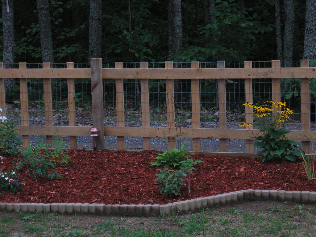 flower bed/new fence flower bed/new fence obrien_pl Flickr