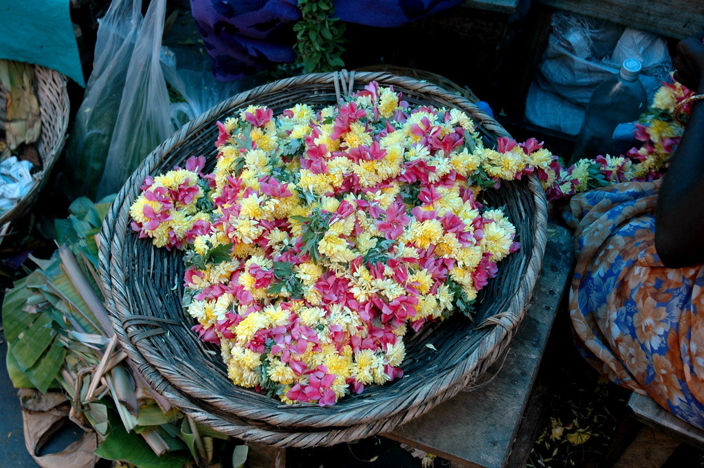 flower market Pondicherry3 yogahed Flickr