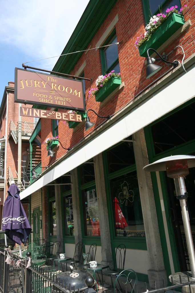 Jury Room IMG_3476 The Jury Room, a restaurant opposite Fr… Flickr